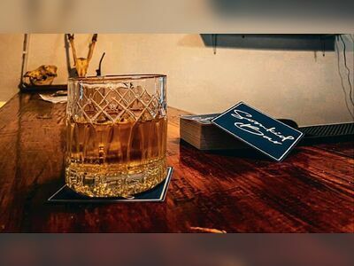 Somkid Bar