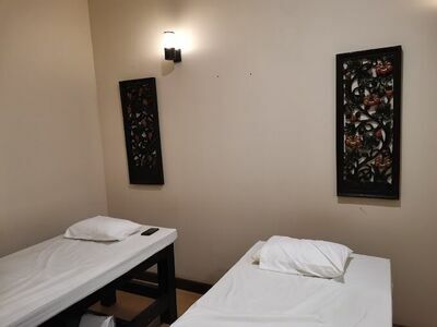 Candle Aroma Health Massage Shop