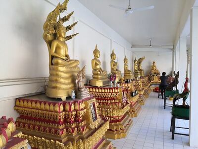 Wat That Phra Aram Luang