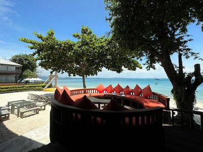 Baan Ploy Samed Restaurant