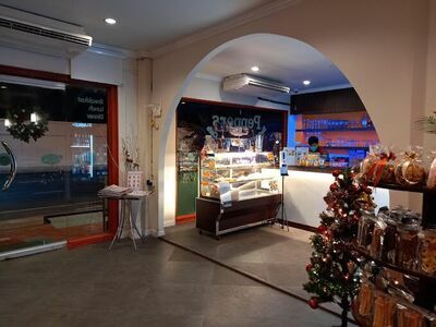Peppers Restaurant & Bakery