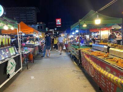 Sunee Flea Market