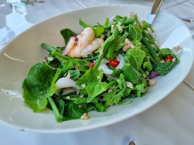 Authentic Thai Riverside Dining in Ratchaburi