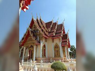 Wat Lum Mahachai Chumphon (Royal Temple)
