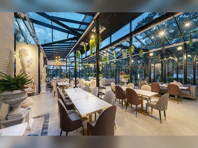 Nine River Hotel