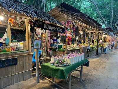 Oh Poi Market