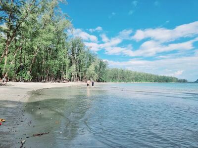 Yong Ling Beach