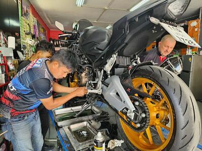 WET4U Motor Bike Service