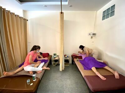 Lyla Massage
