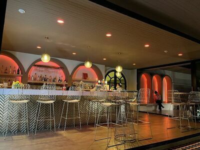 VIE SKY BAR