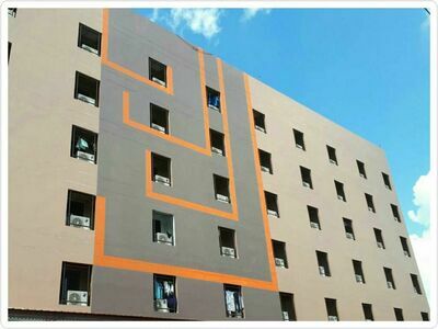 Centerpoint Hotel