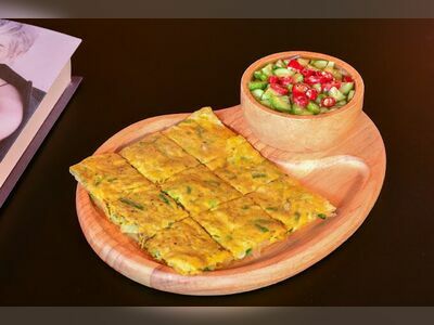 Klab Tani Coffee & Roti House (Ratchaburi Branch)