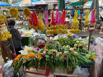 Wat Lum Market