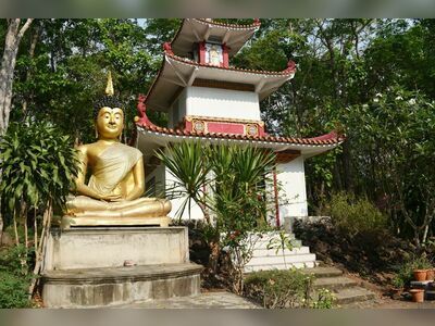Wat Khao Phra Angkhan