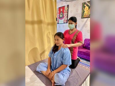 Apinya Massage