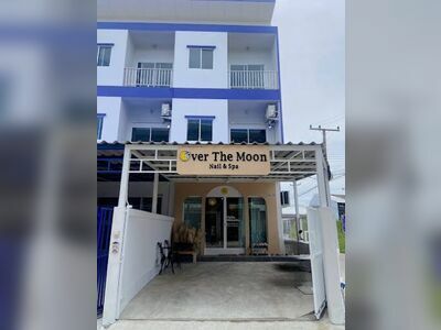 Over The Moon Nail & Spa
