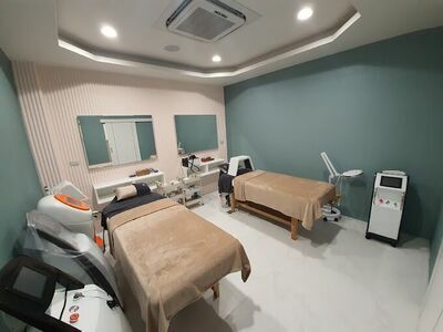 24’s Clinic - Beauty Clinic