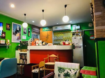 The Hangout Cafe