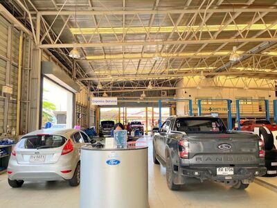 Ford Charoenpol Surin