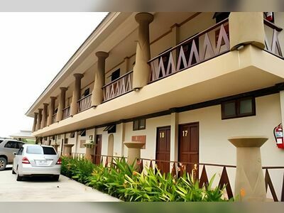 The Grand Amazon Hotel