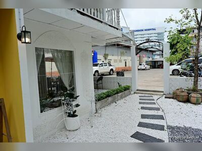 Breakfast house