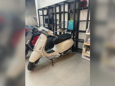 Vespa Buriram by A.B. Motorbike