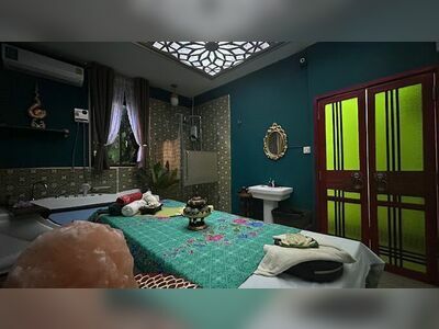 Bunga-sari Thai Massage