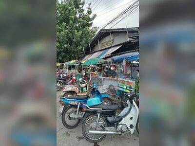 Kad Muek Market