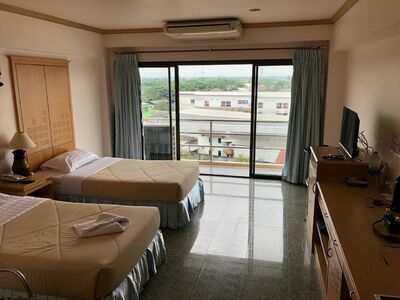 Maneerote Hotel Surin