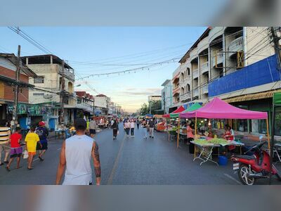 Khlong Thom Tai Mueang Market