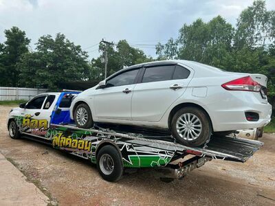 Tod Muang Loei Slide-On Tow Truck
