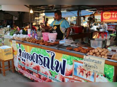 Lampang Train Night Market)