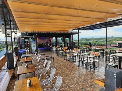 Chomkhong Sky View Bar