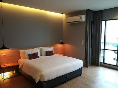 Sans Hotel Ratchaburi