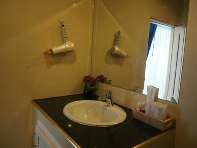 Nong Noi Room