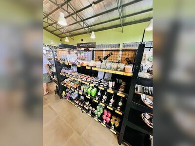Nan Gift & Souvenir Shop