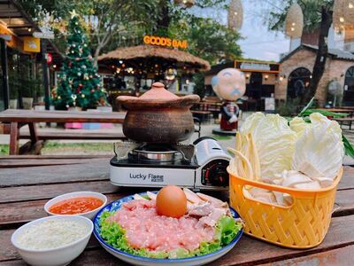 Good's Bar Lampang