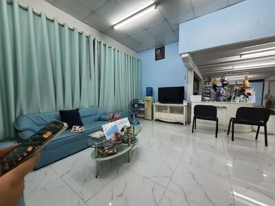 Dr. Rassameekha Internal Medicine Clinic