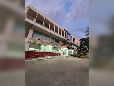 Pluak Daeng Police Station