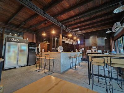 Kuad Bar & Cafe