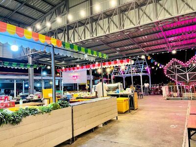 Muang Mai IQ Market