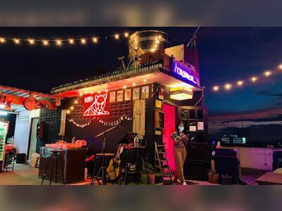 Honeymoon Bar