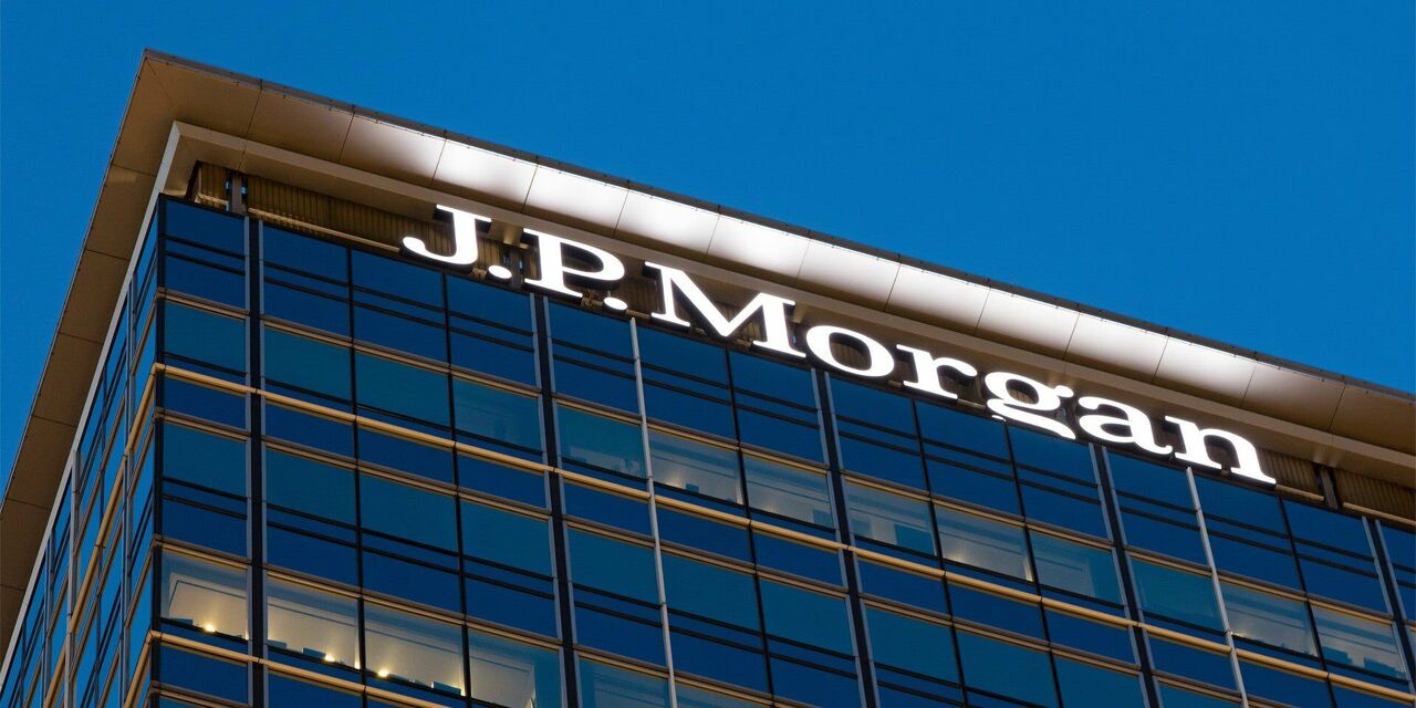 JPMorgan Insists on Complete Office Return, Triggering Employee Grievances