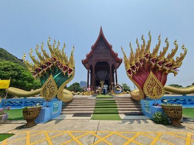 Tham Phra Non