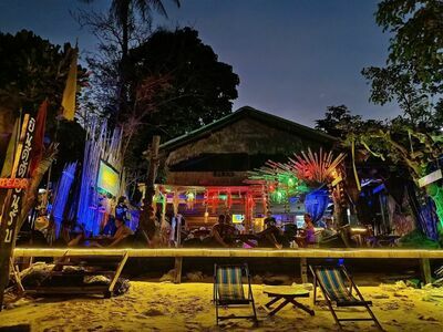Sea La Vie Bar