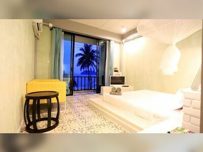 De Sea Almond Hotel