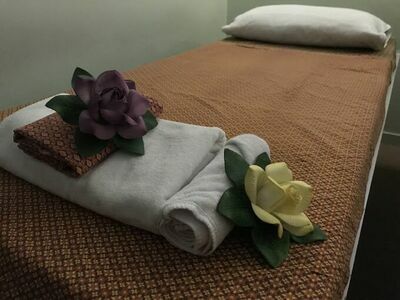 BannKhunEung Massage