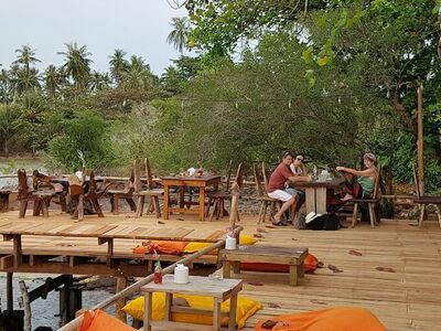Banana Sunset Bar
