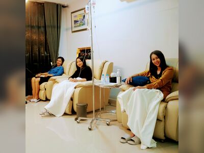 Doctor Daojai and Doctor Sompong Clinic