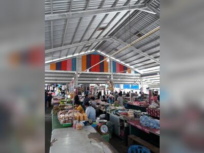 Roi Tho Luang Market